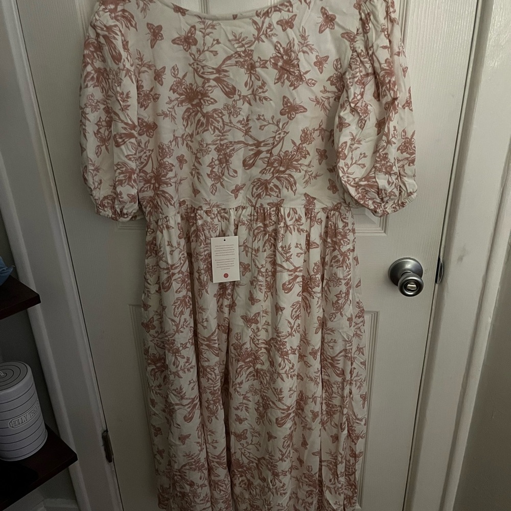 Ivy City co Odette dress with pink butterfly print